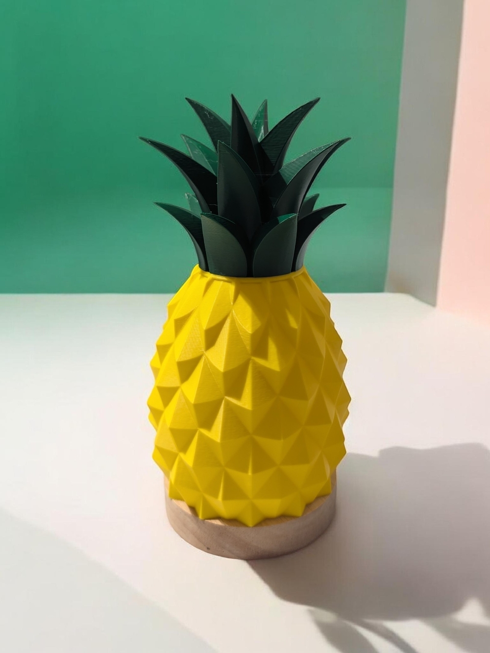 Pineapple Table Lamp! USB LED - Picture 3 of 5